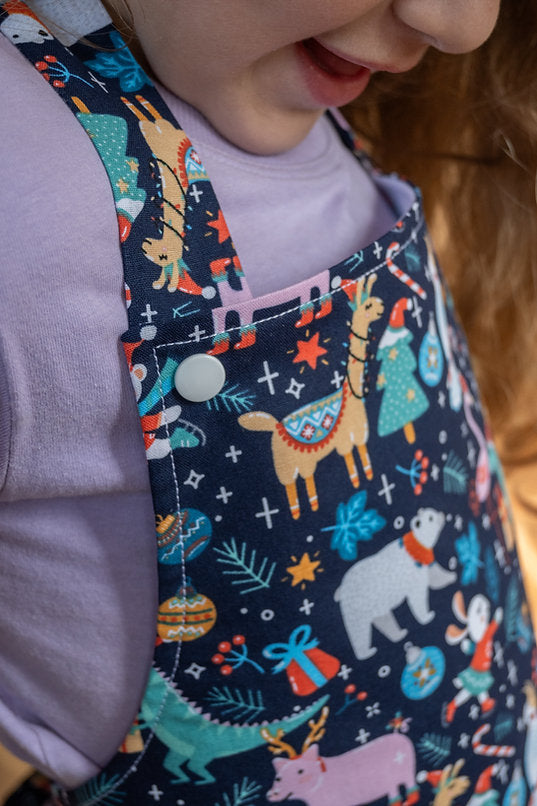 The Animals Christmas Party Children's Waterproof Apron