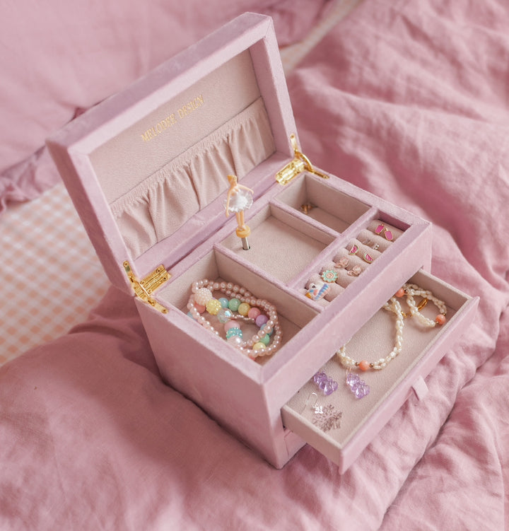 The Nostalgia’ Musical Jewellery Box