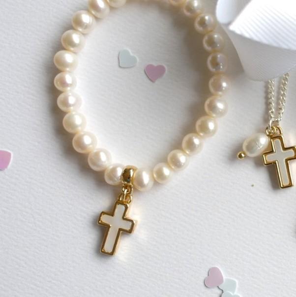 Pearl Bracelet - Cross