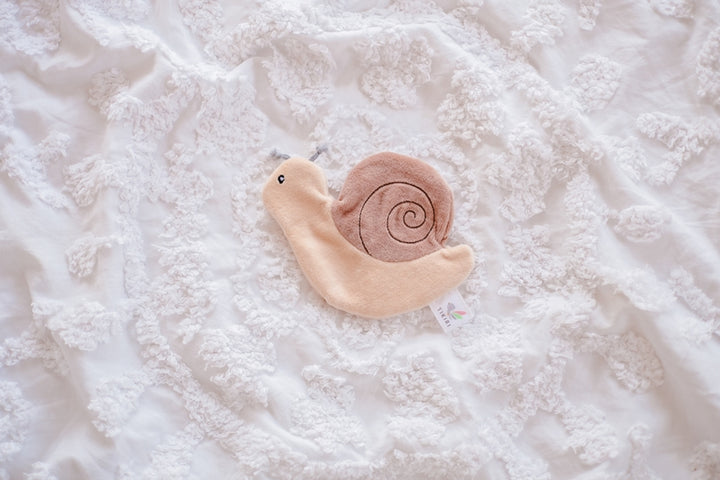 Tikiri Scrunchie - Snail